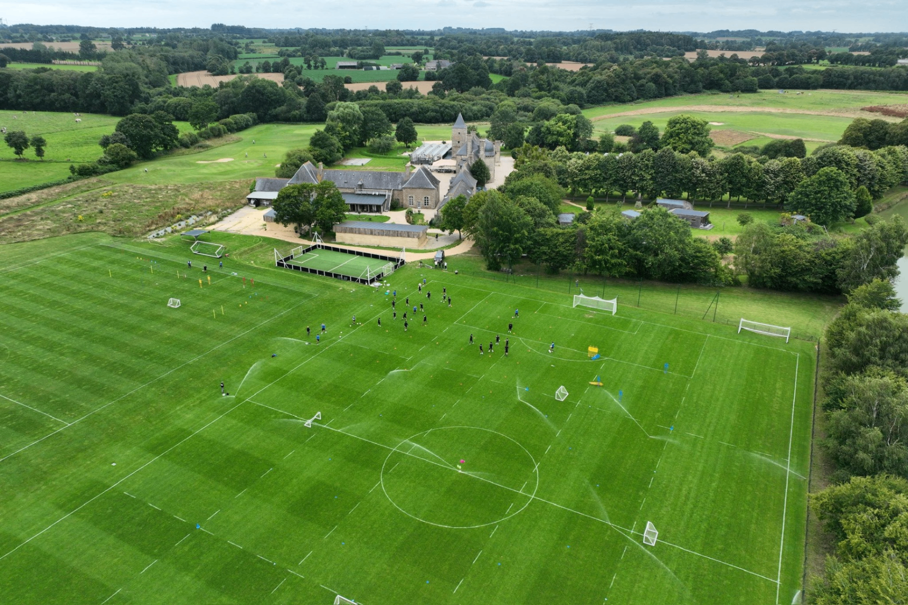 Terrains de sport et d'entraînement du domaine du Bois-Guy